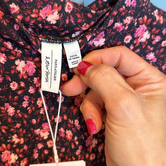 & Other Stories black with pink flowers long sleeve blouse size XS NWT - Picture 2 of 3